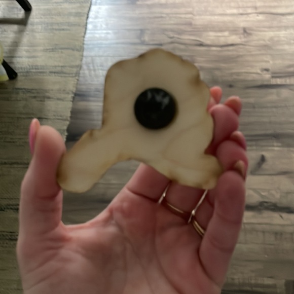 Alaska wood burned magnet - Picture 5 of 5